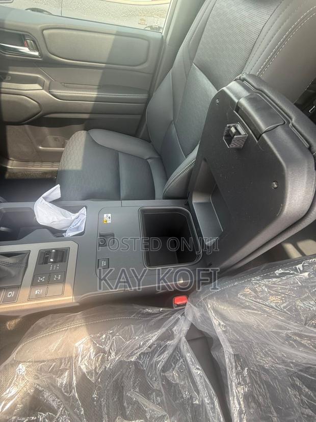 New Toyota Land Cruiser Prado 2.8 2025 White