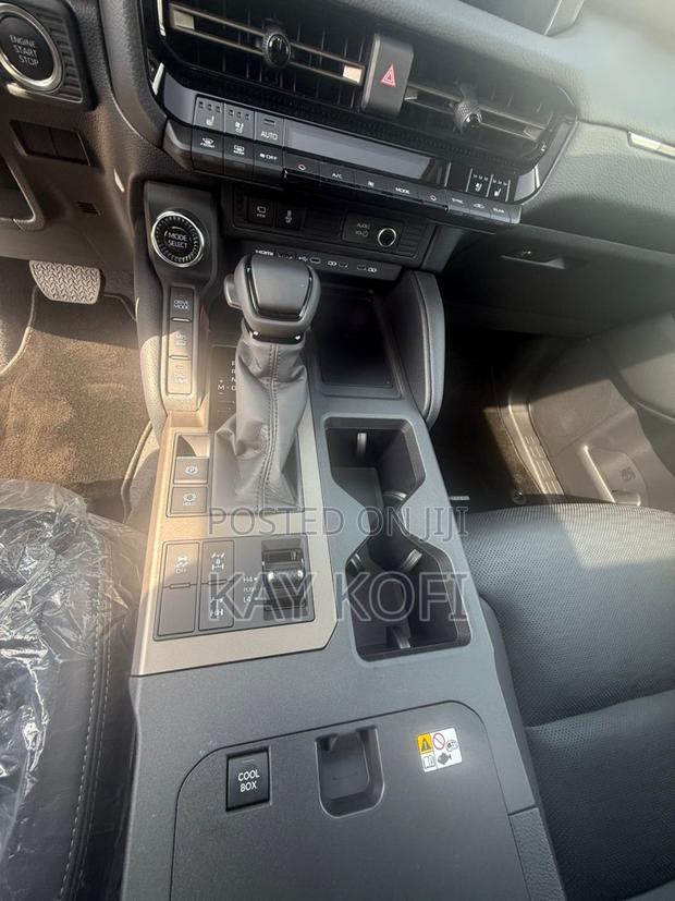 New Toyota Land Cruiser Prado 2.8 2025 White