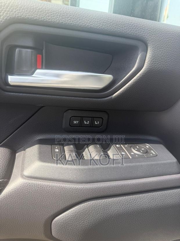 New Toyota Land Cruiser Prado 2.8 2025 White