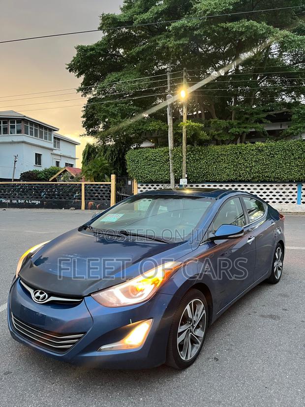 Hyundai Elantra Limited 4dr Sedan (1.8L 4cyl 6A) 2015