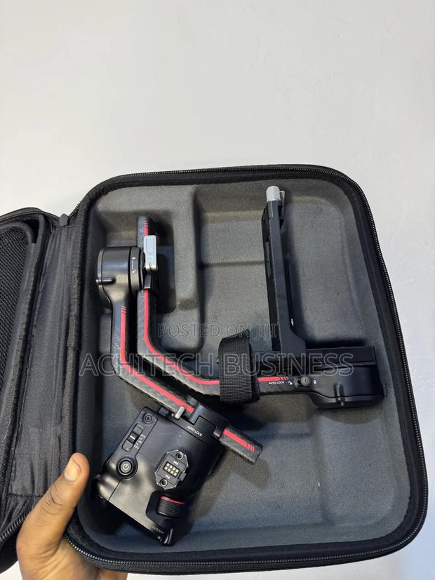 Dji Rs3 Pro Gimbal – 98% New photo 3