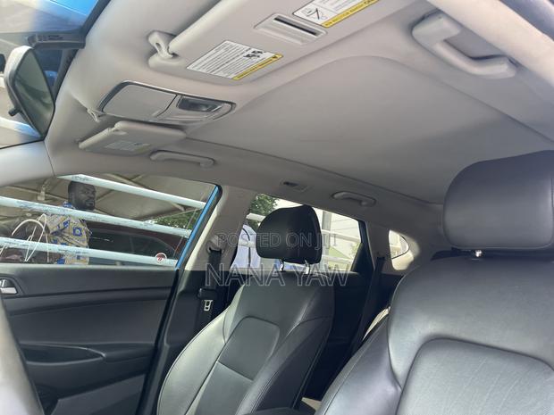 Hyundai Tucson Sport AWD 2017 Blue