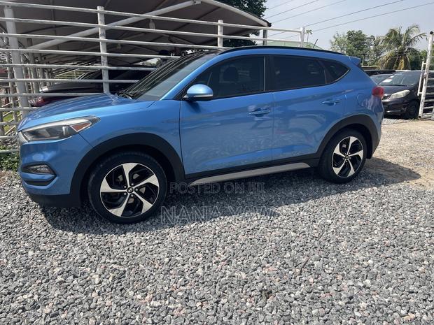 Hyundai Tucson Sport AWD 2017 Blue