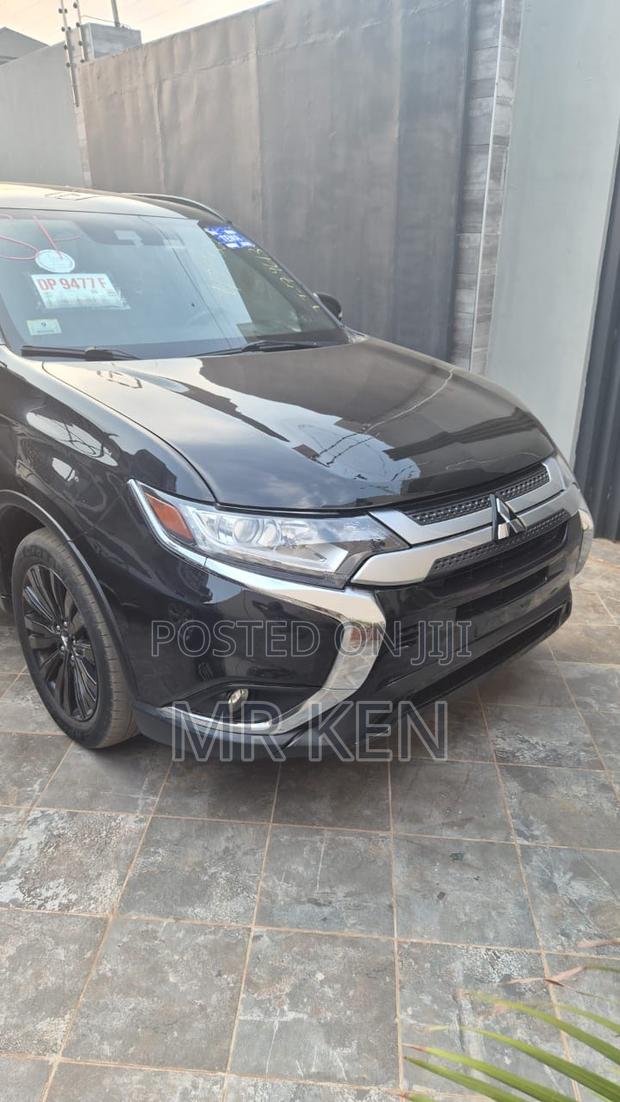 Mitsubishi Outlander 2020 Black