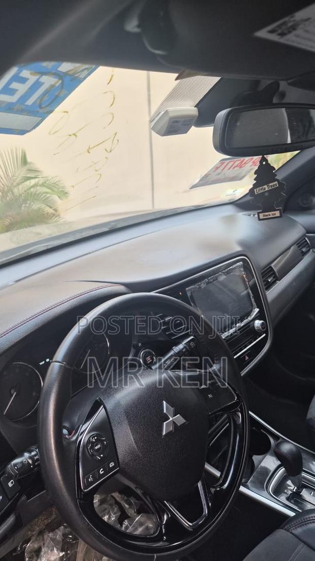 Mitsubishi Outlander 2020 Black