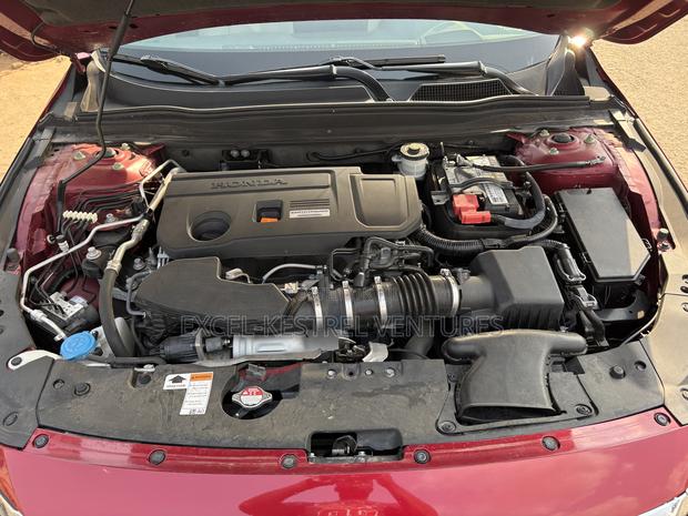 Honda Accord Touring 2.0T 2018 Red