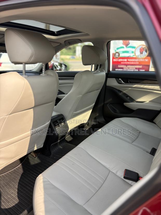 Honda Accord Touring 2.0T 2018 Red