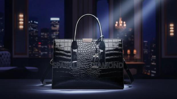 Elegant Crocodile-Pattern Structured Handbag