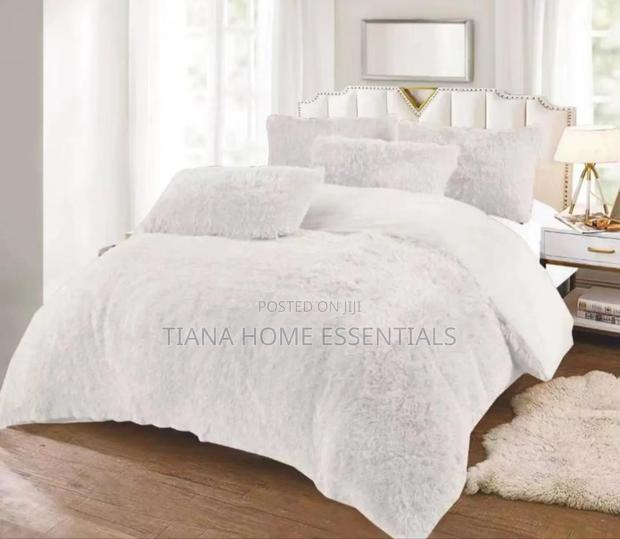 Soft Fluffy Comforter Duvet for Cozy Sleep photo 2