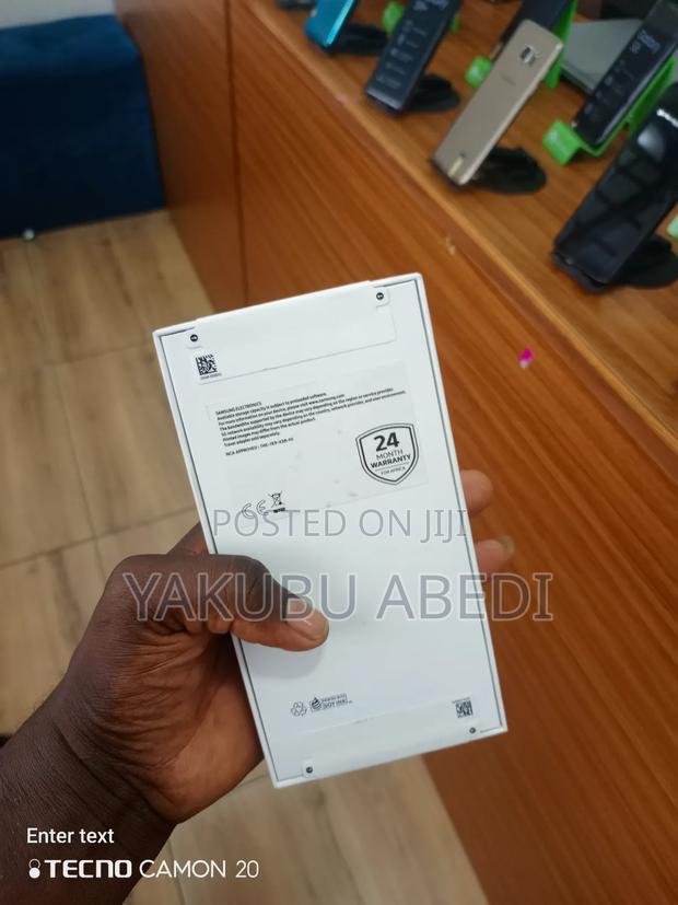New Samsung Galaxy A56 128 GB Silver photo 2