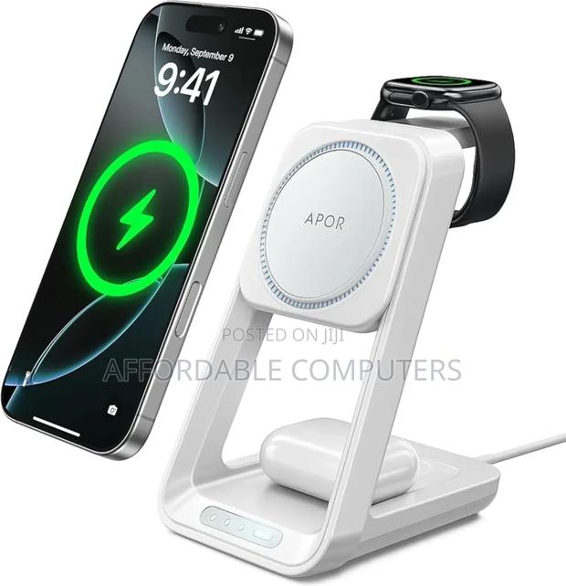 Magnetic 3 in 1 Wireless Charger photo 2