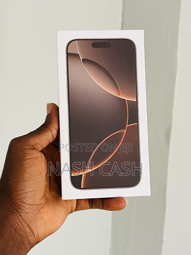 New Apple iPhone 16 Pro Max 256 GB Gold · Photo 3