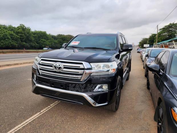 Toyota Land Cruiser 4.5 V8 GXR 2016 Black