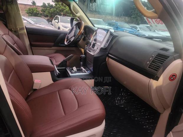 Toyota Land Cruiser 4.5 V8 GXR 2016 Black