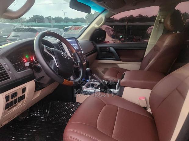 Toyota Land Cruiser 4.5 V8 GXR 2016 Black