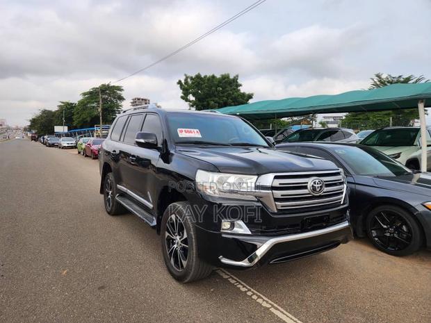 Toyota Land Cruiser 4.5 V8 GXR 2016 Black