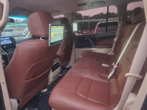 Toyota Land Cruiser 4.5 V8 GXR 2016 Black