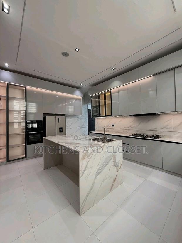 Modern Kitchen Cabinet