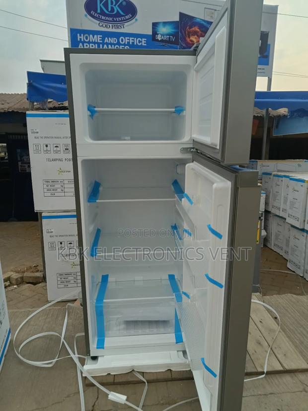 Goldstar 210liter(3stars) Double Door Refrigerator photo 3