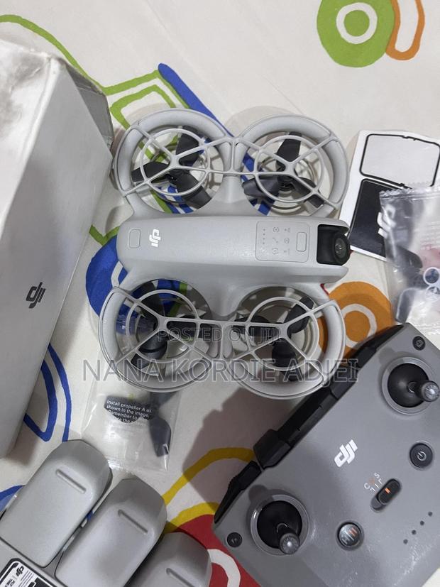 Dji Neo Combo Drone With 3 Batteries photo 2