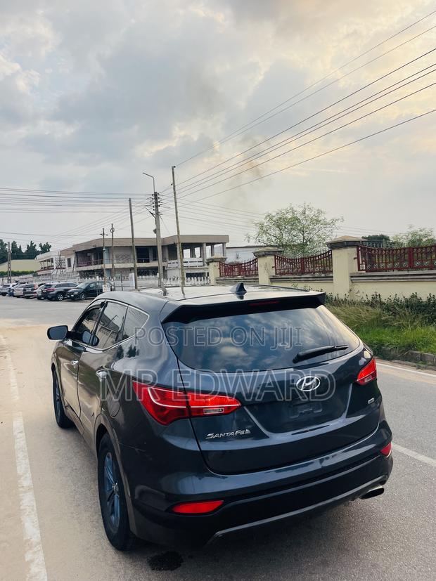 Hyundai Santa Fe 2015 Gray