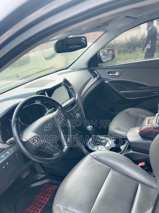 Hyundai Santa Fe 2015 Gray