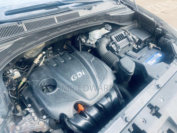 Hyundai Santa Fe 2015 Gray