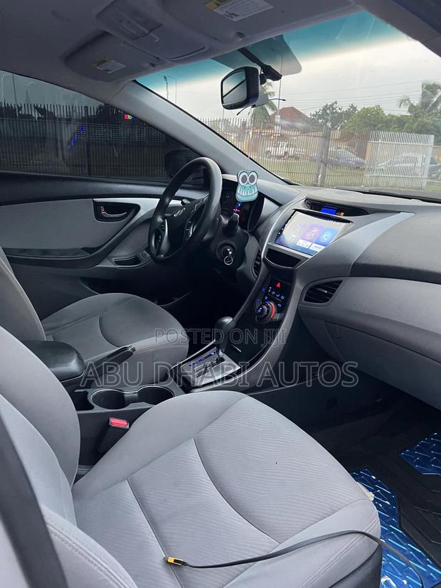 Hyundai Elantra GLS Sedan FWD (1.8L 4cyl 6A) 2013 Silver photo 3