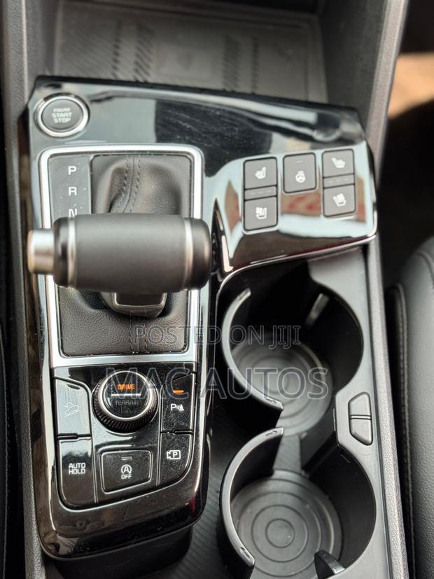 Kia Sportage SX-Prestige 2024 Black photo 18