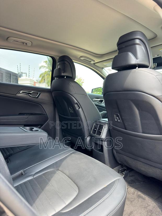 Kia Sportage SX-Prestige 2024 Black photo 14