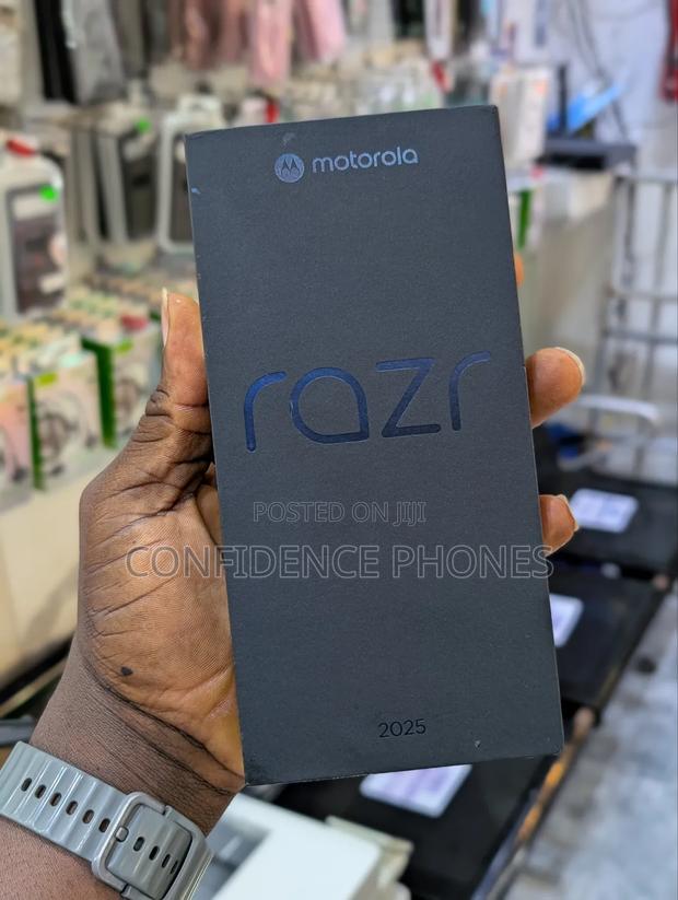 New Motorola Razr 2024 256 GB Blue