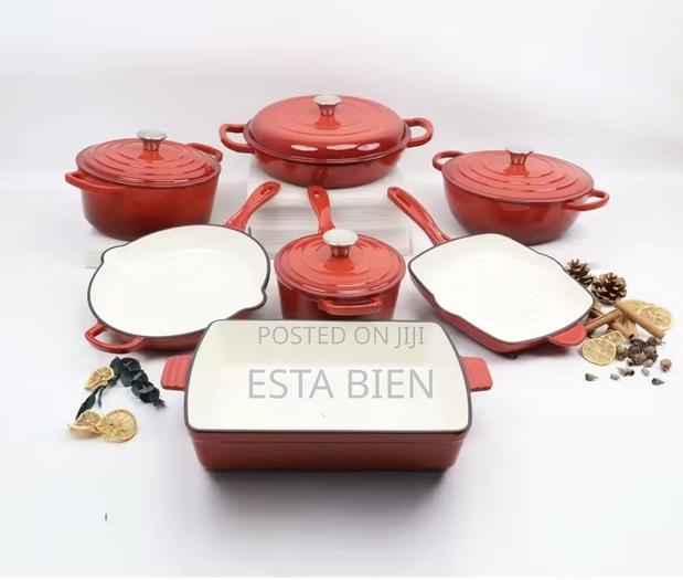 Enamelled Cast Iron Cookware Set photo 2
