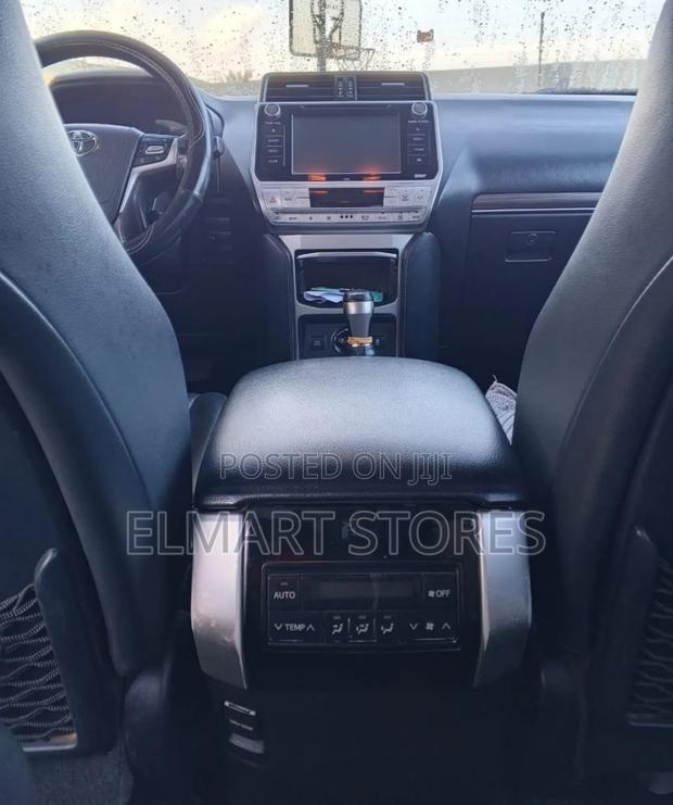Toyota Land Cruiser Prado 2020 Gray