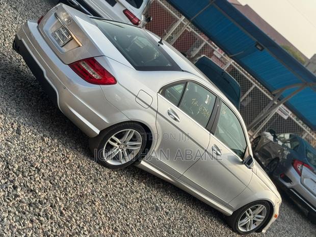 Mercedes-Benz C250 2014 Silver photo 3