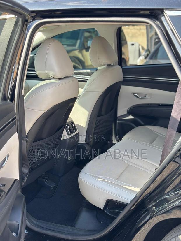 Hyundai Tucson 2022 Black photo 5