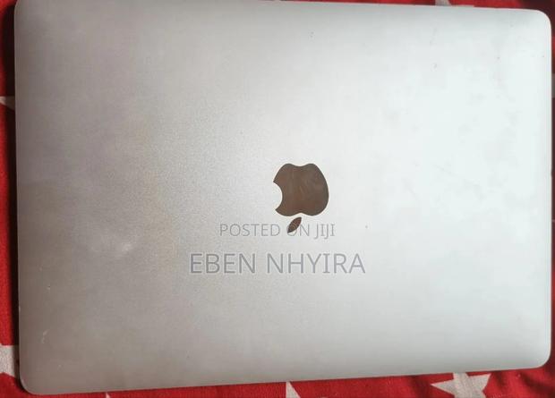Laptop Apple MacBook 2020 8GB Intel Core I5 HDD 512GB photo 2