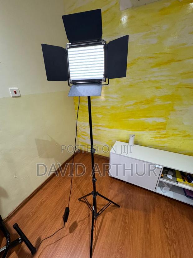 Neewer Nl660 Metal Bi-Color Led Video Lights W Stands photo 2