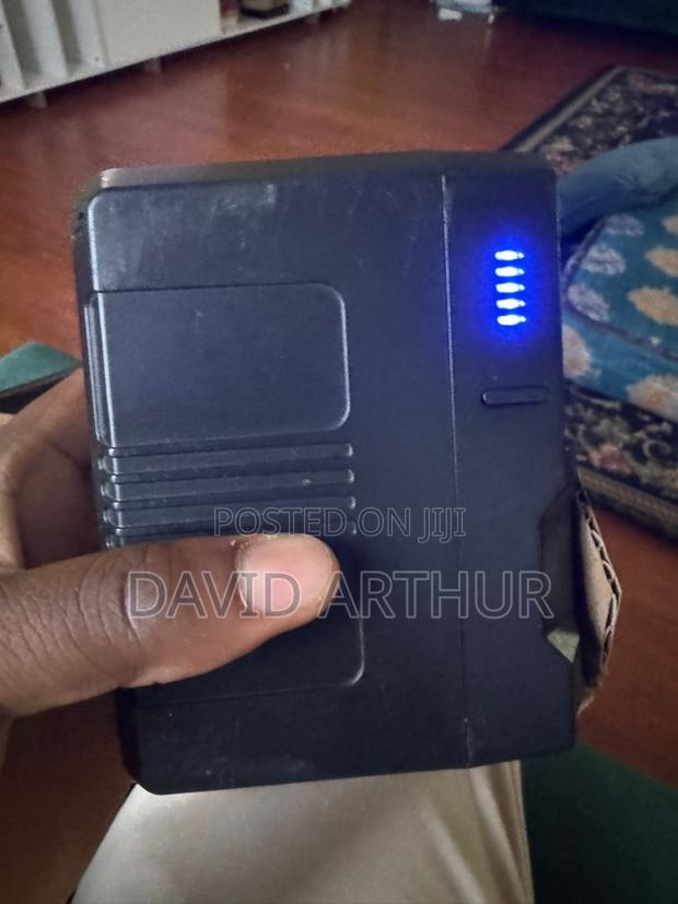 Powerextra14.8v v-Mount Battery With Charger photo 4