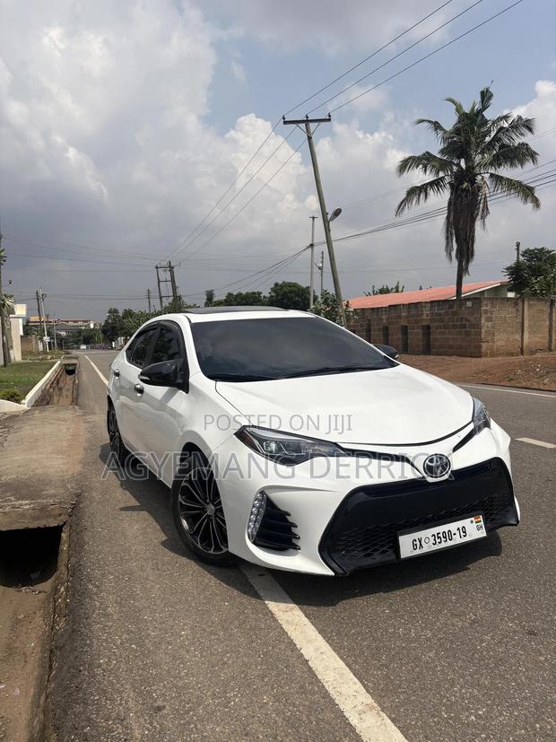 Toyota Corolla S Plus 4dr Sedan (1.8L 4cyl CVT) 2016 White