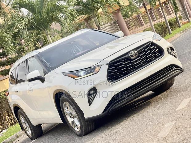 Toyota Highlander XLE AWD 2020 White