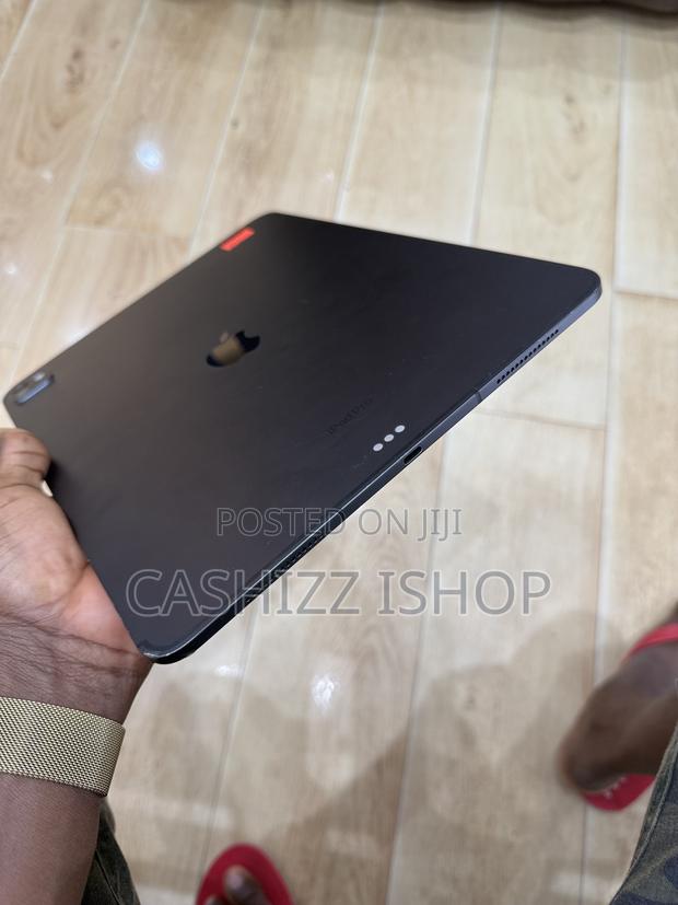 Apple iPad Pro 13 (2024) 256 GB Black photo 3