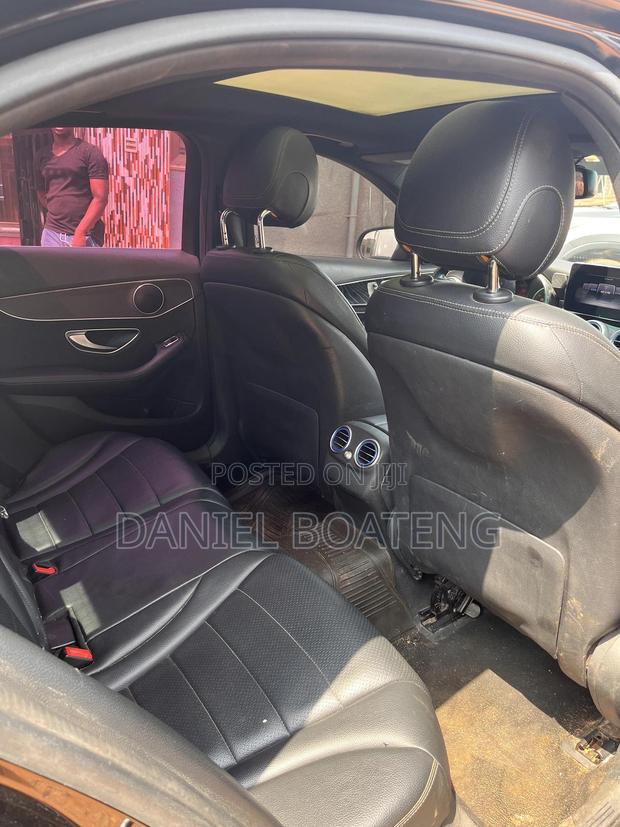 Mercedes-Benz C300 Luxury 4Matic Sedan AWD (2.0L 4cyl 7A) 2016 Black photo 5