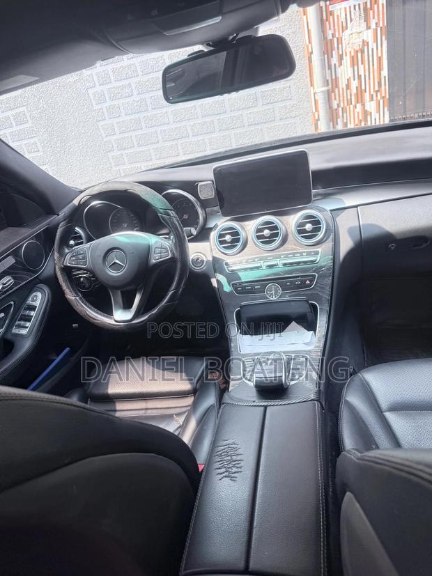 Mercedes-Benz C300 Luxury 4Matic Sedan AWD (2.0L 4cyl 7A) 2016 Black photo 8