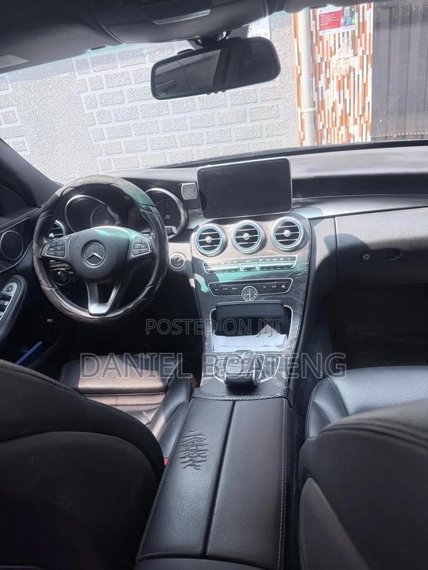Mercedes-Benz C300 Luxury 4Matic Sedan AWD (2.0L 4cyl 7A) 2016 Black photo 7