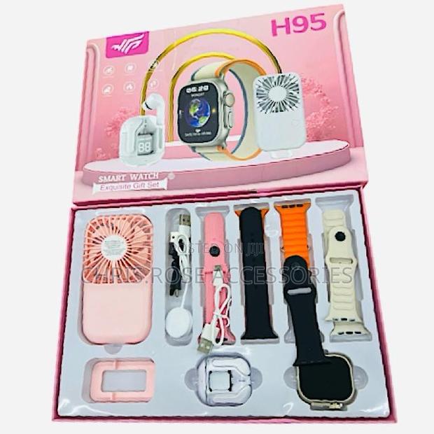 H95 Smartwatch Earbuds Set With Mini Fan