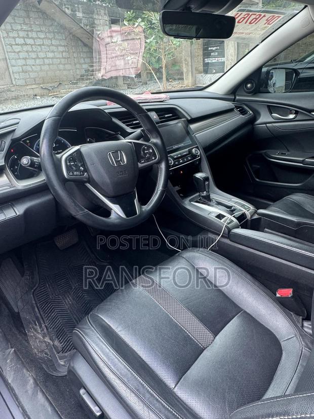 Honda Civic Touring Sedan 2020 Gray
