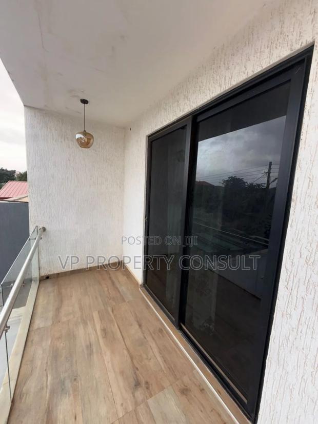 3bdrm House in Ashomang Estate for sale · Photo 4