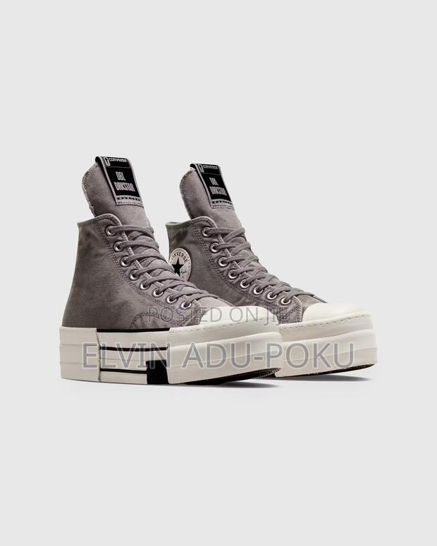 Converse Hi Top Sneaker In Different Colours , Swipe >>>> · Photo 4