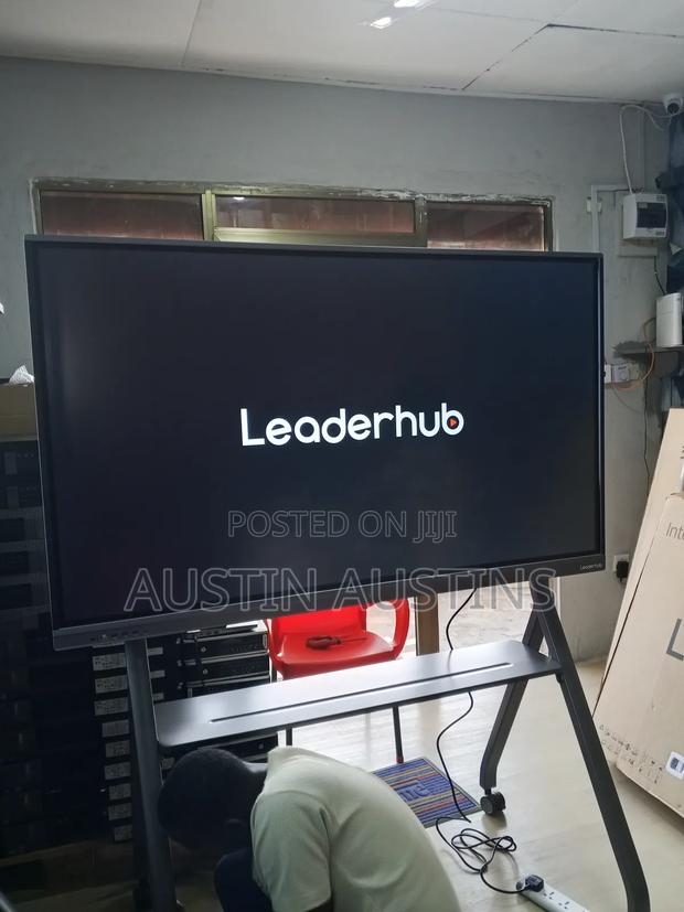 New 86 Inch Smart Interactive Board Screen With Camera And Stand photo 2