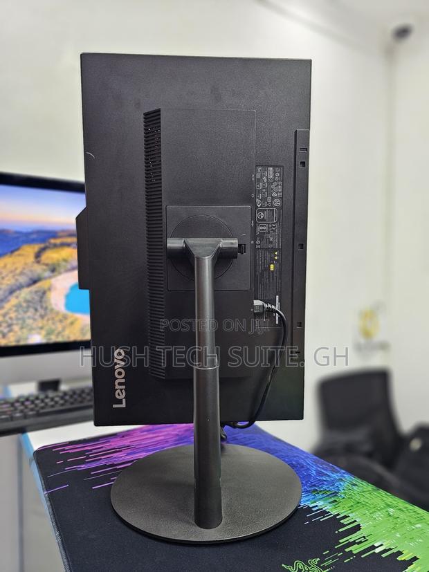 Lenovo 22” Ips Display Edgeless Camera Monitor photo 3